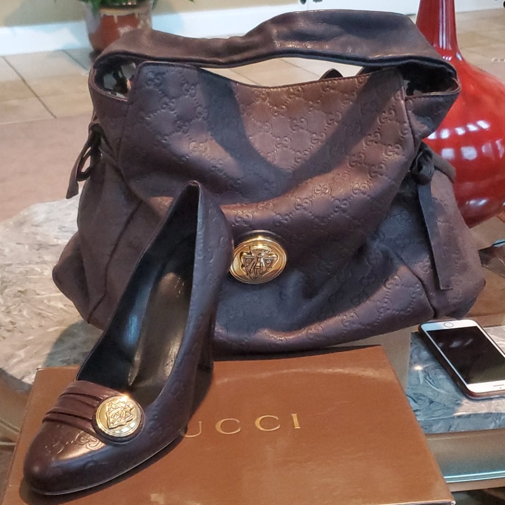 Bag 🎒 and shoes as a set
